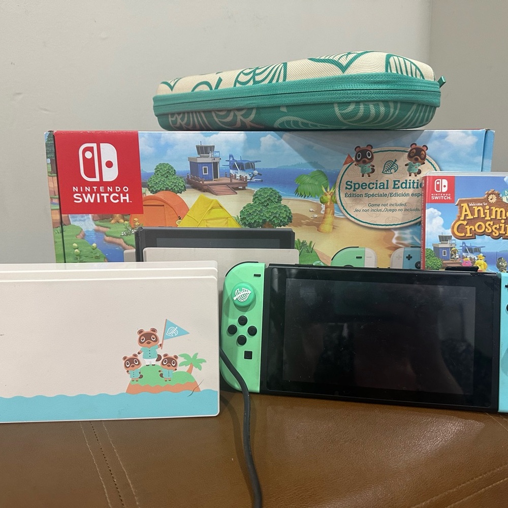 Nintendo Switch Special Edition - Mint Green and White